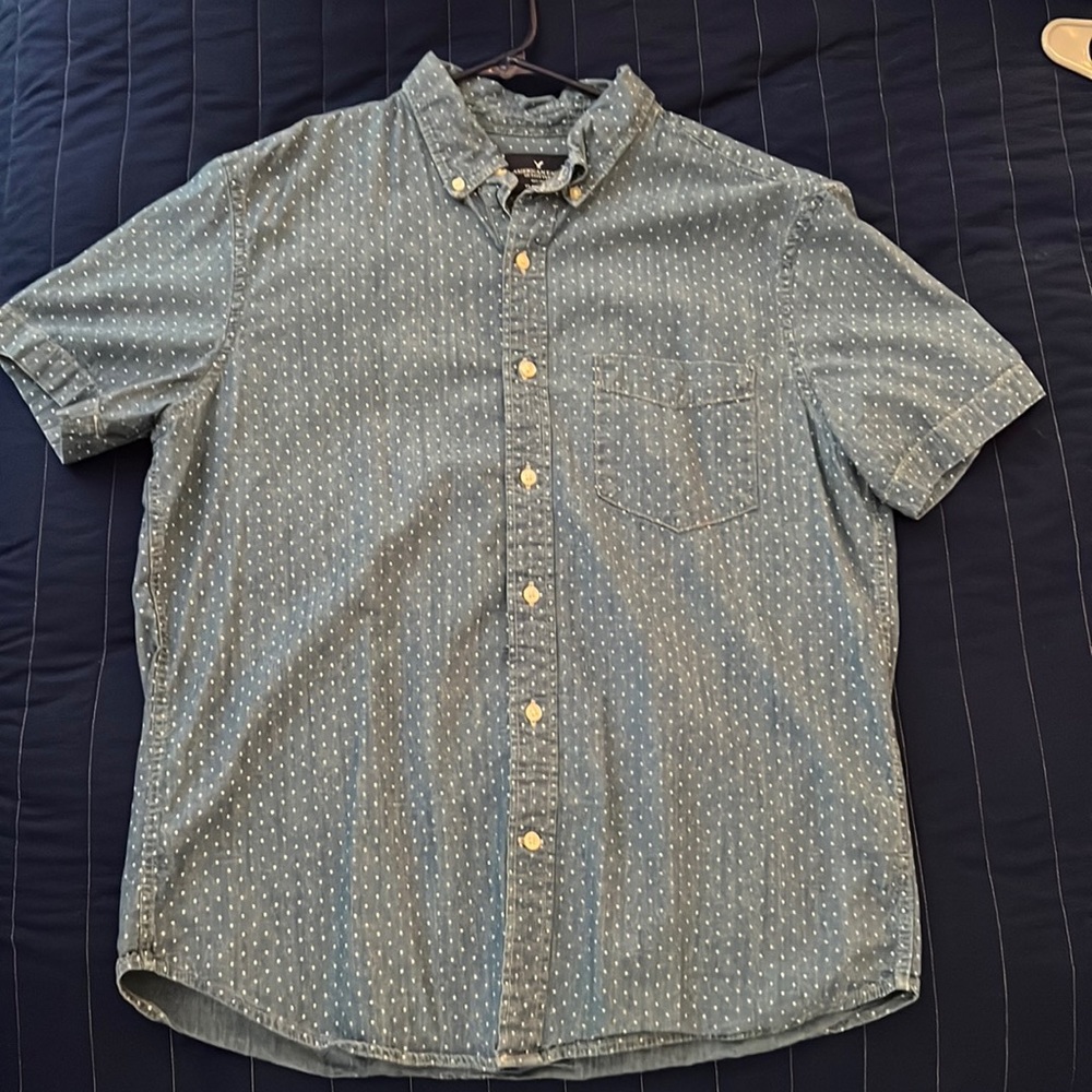 American Eagle denim button down size Large